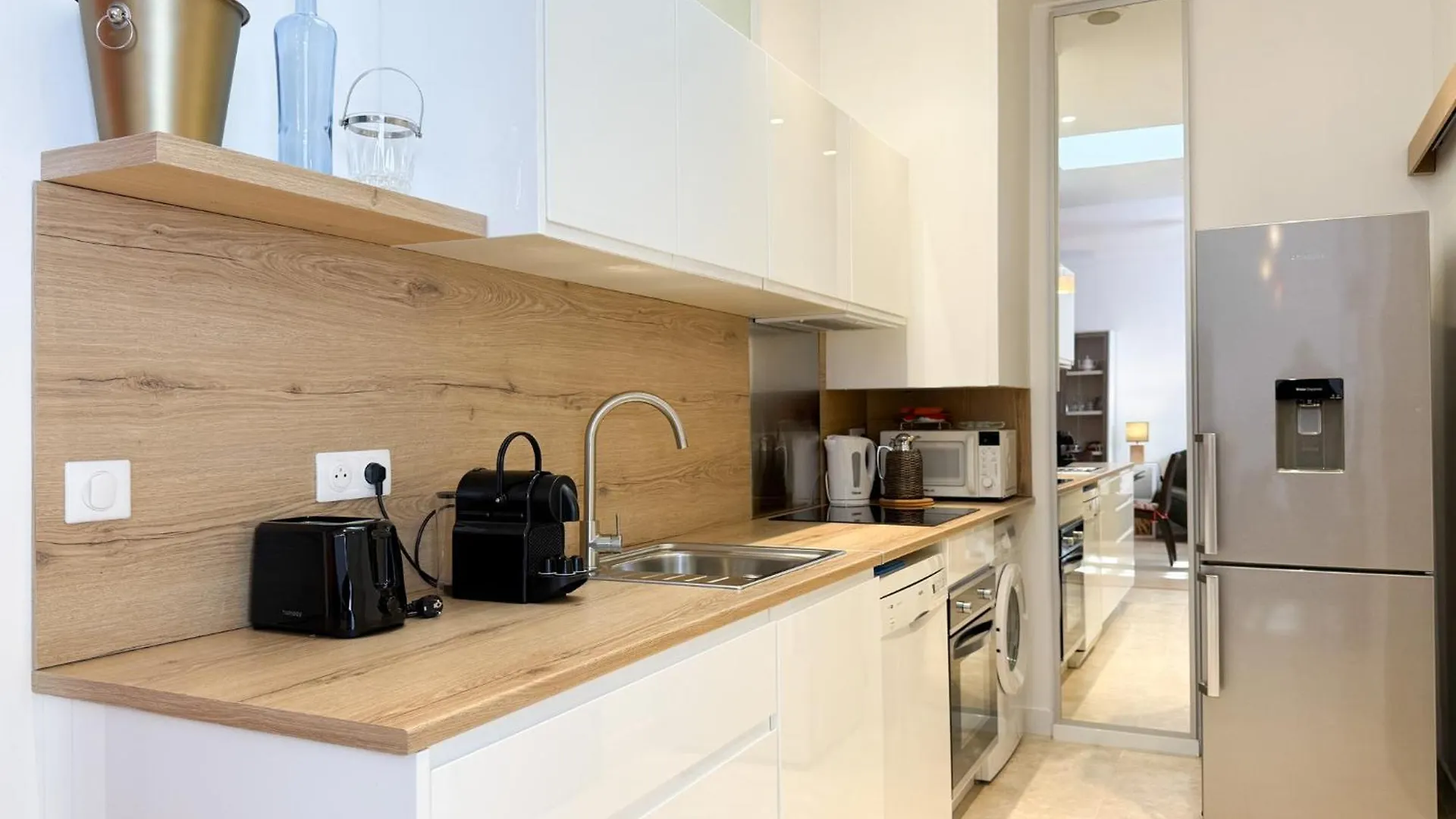 The Cosy Nest 2 Bedrooms Apatment Cannes 0*,  França